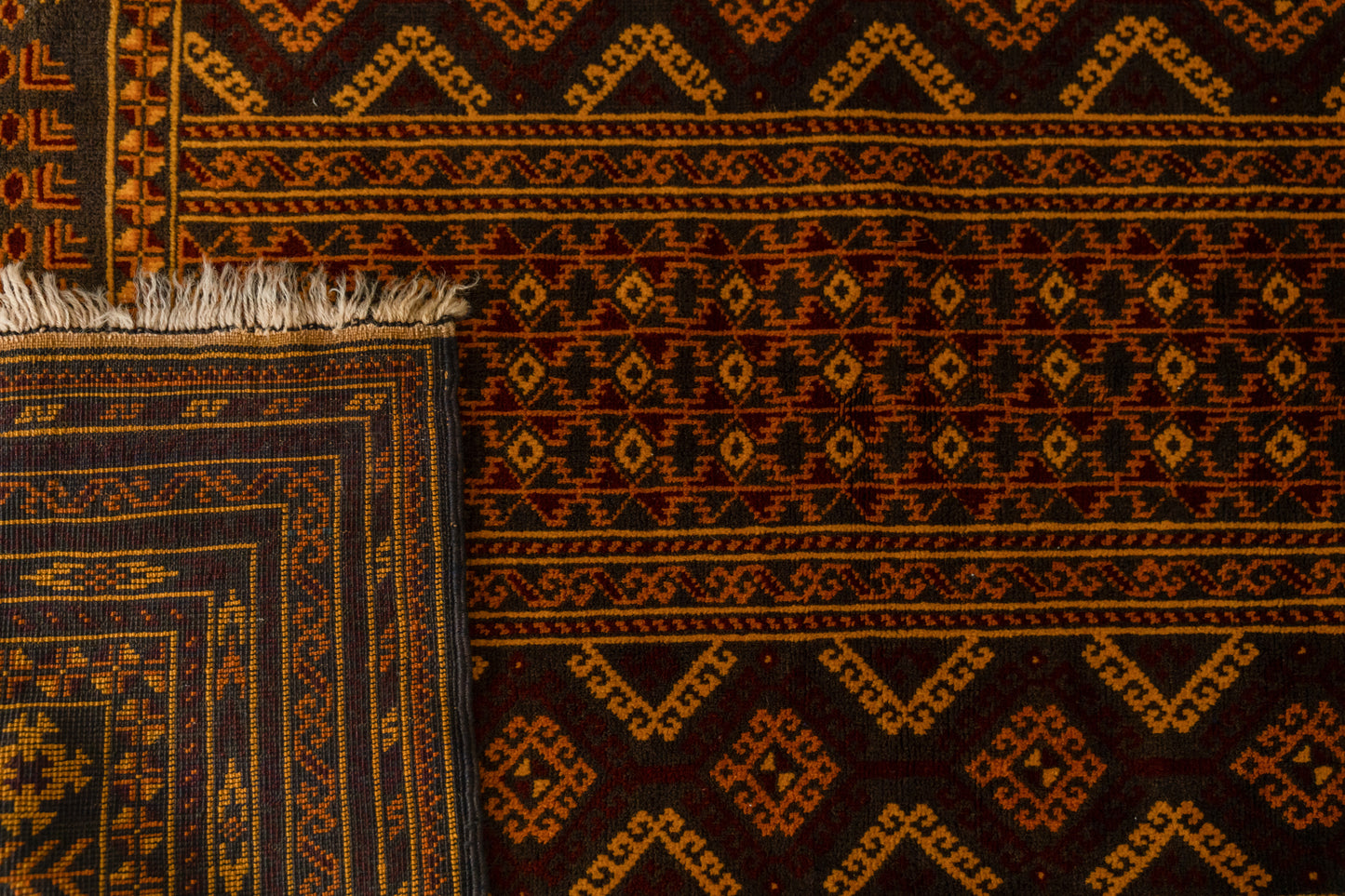 A-334 alikhoja  rug