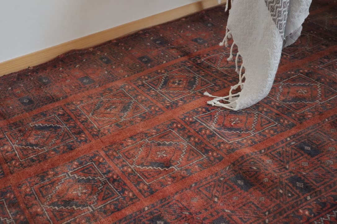 vintage turkmen rug