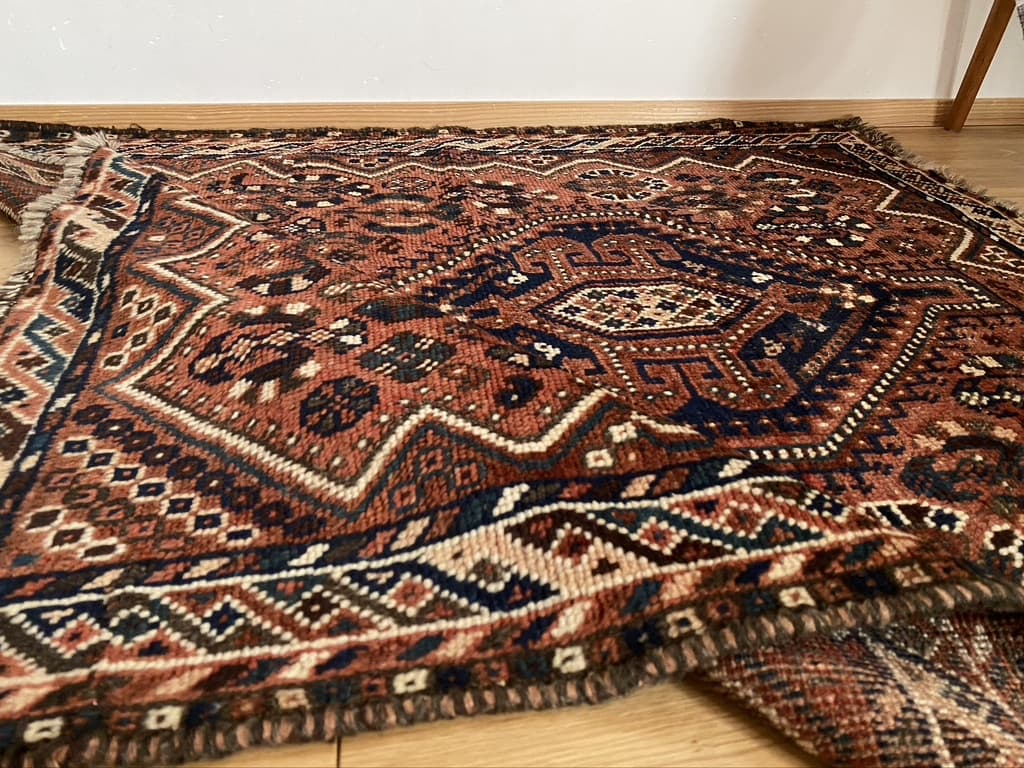 old qashqai rug