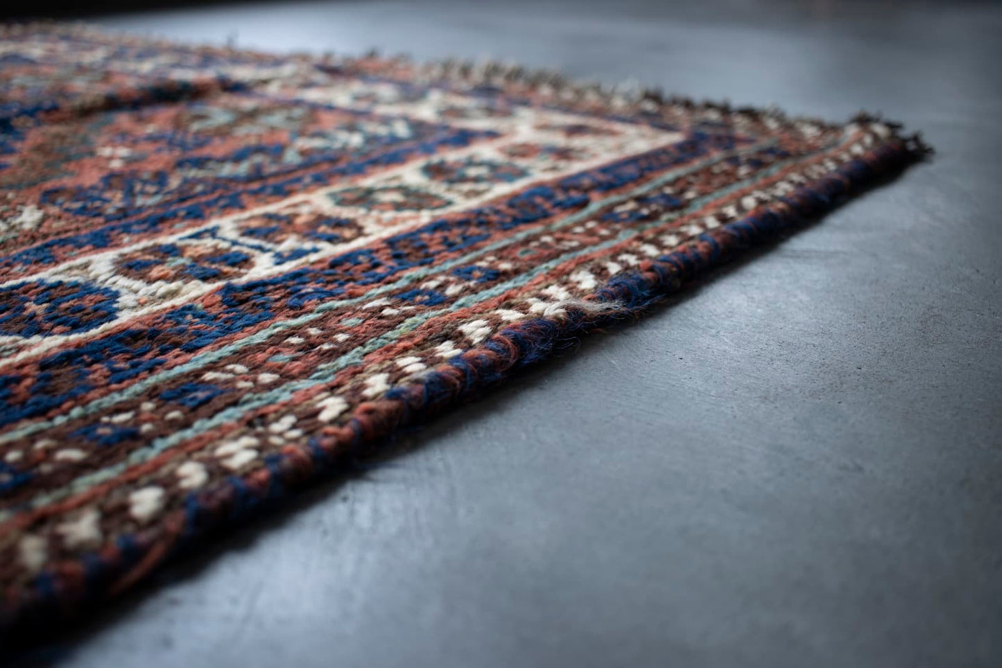old qashqai rug