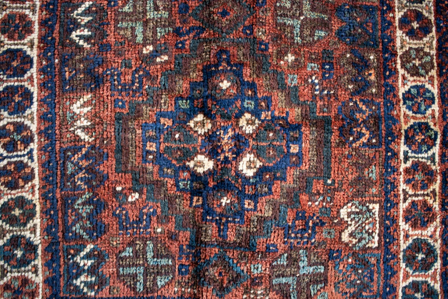 old qashqai rug