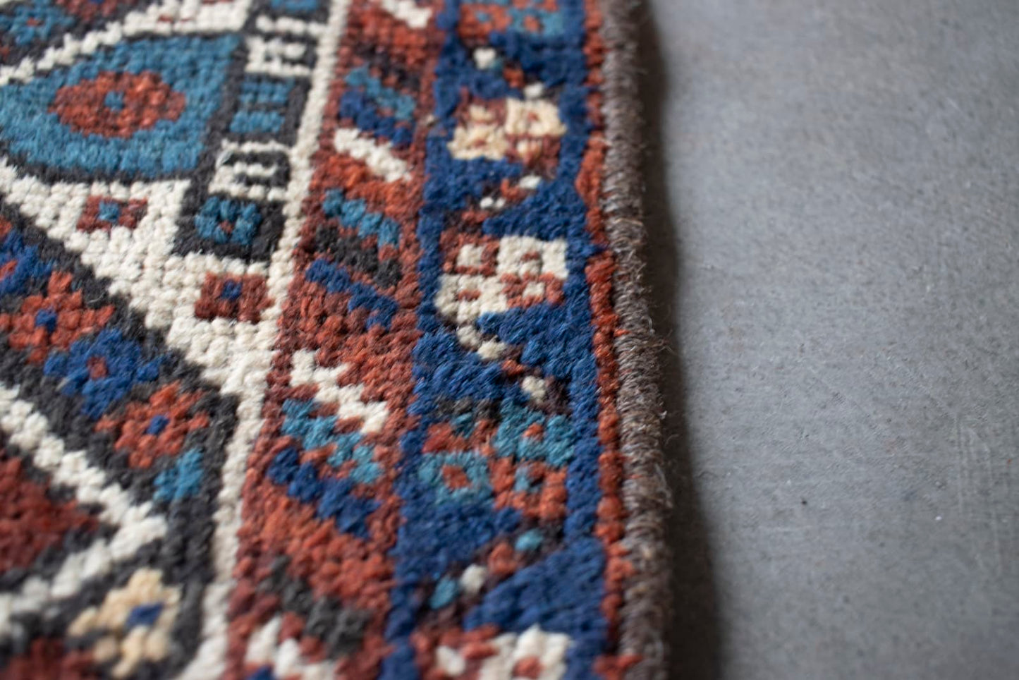old qashqai rug