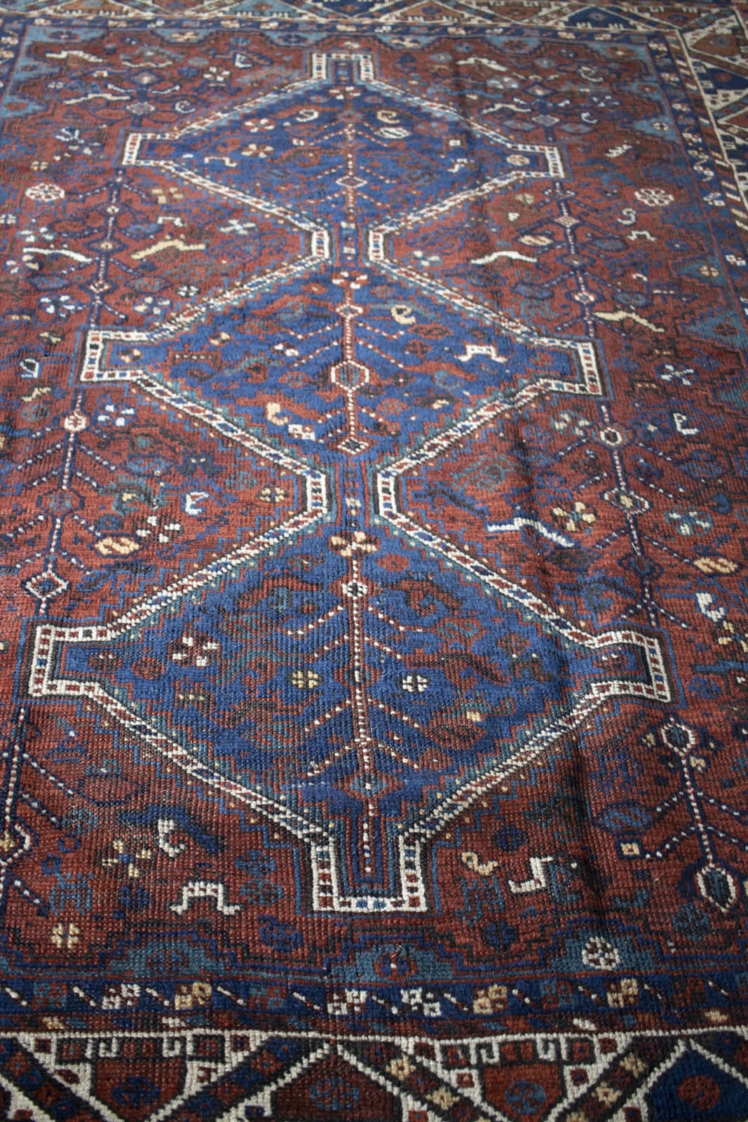 old qashqai rug