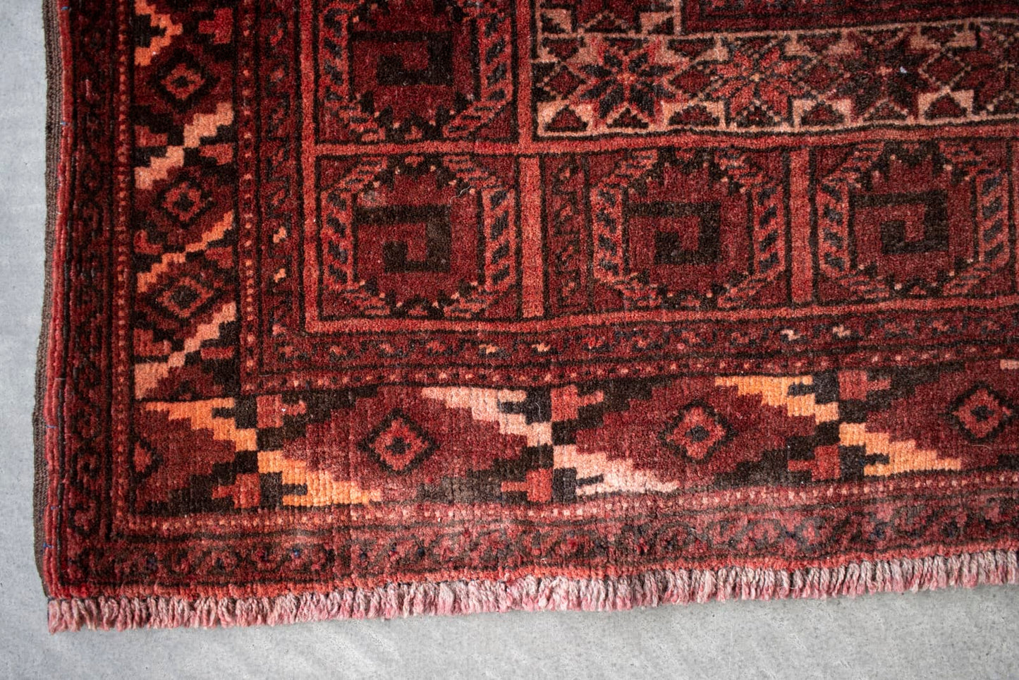 vintage turkmen rug