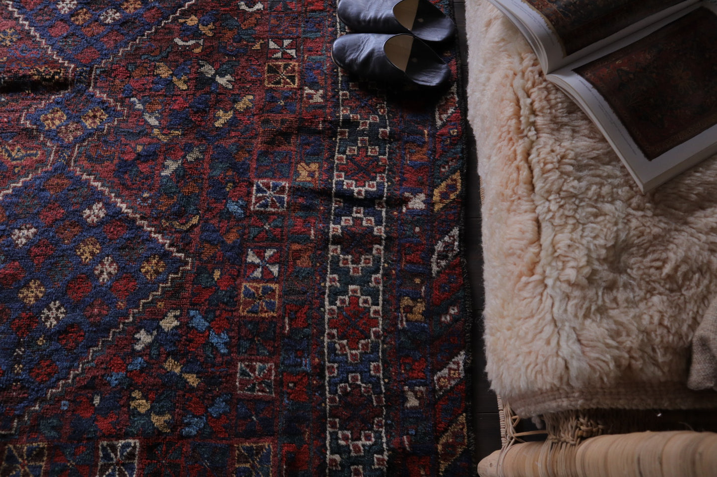 A-1569  qushqai rug