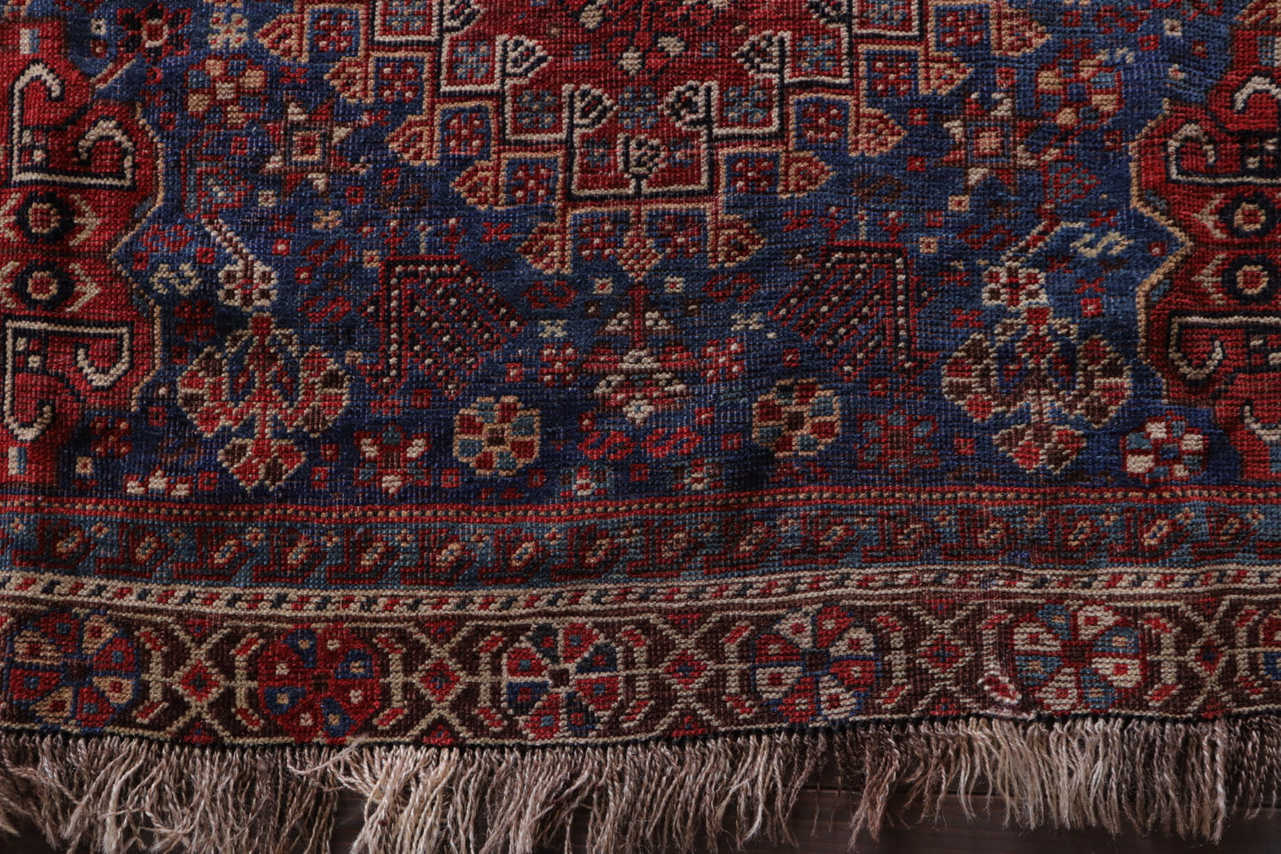 A-1056  qashqai  rug