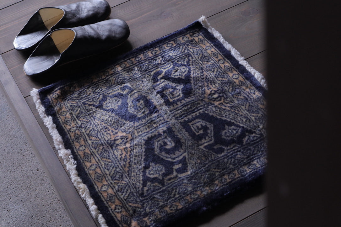 A-1922 pakistan rug