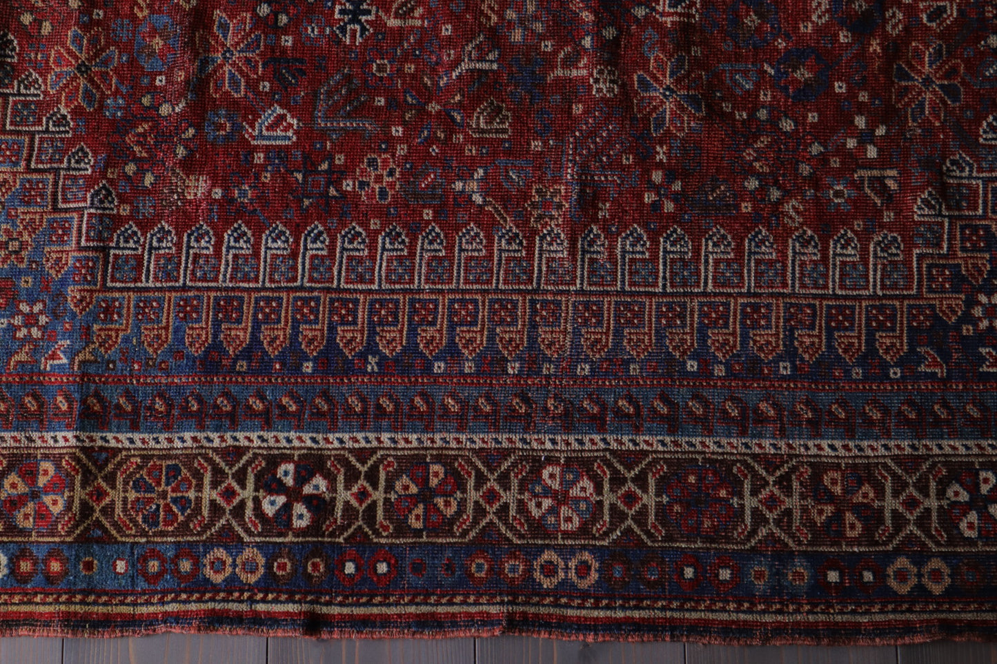 A-1056  qashqai  rug