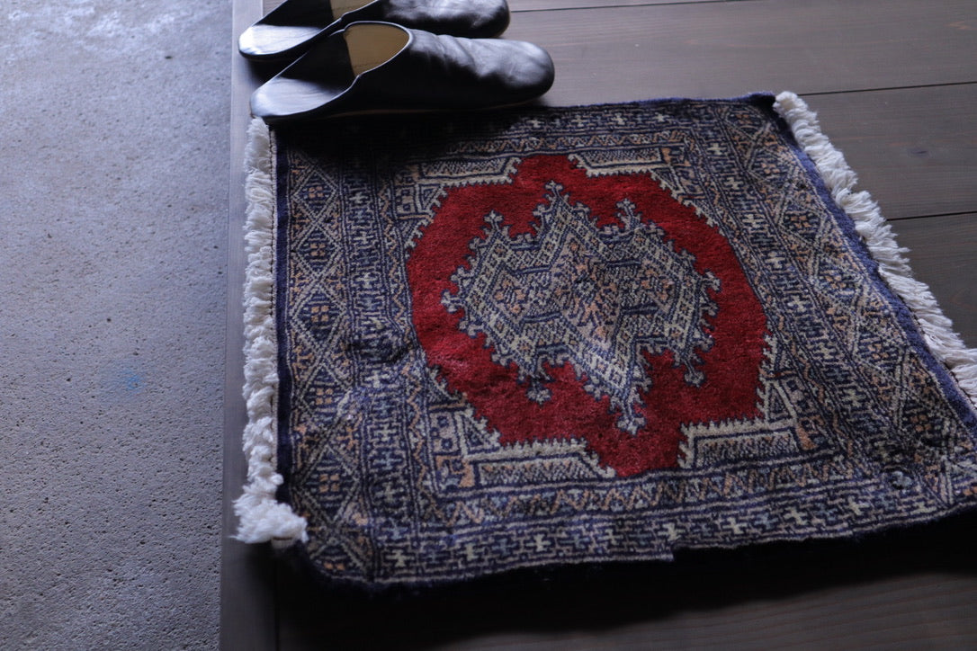 A-1946 pakistan rug