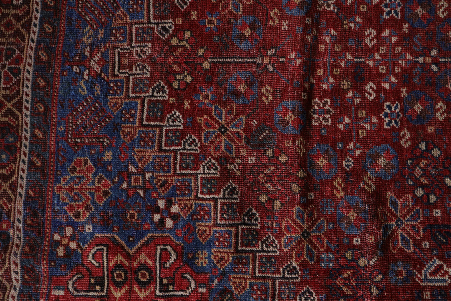 A-1056  qashqai  rug