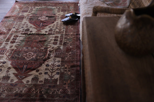 A-1821 baluch rug