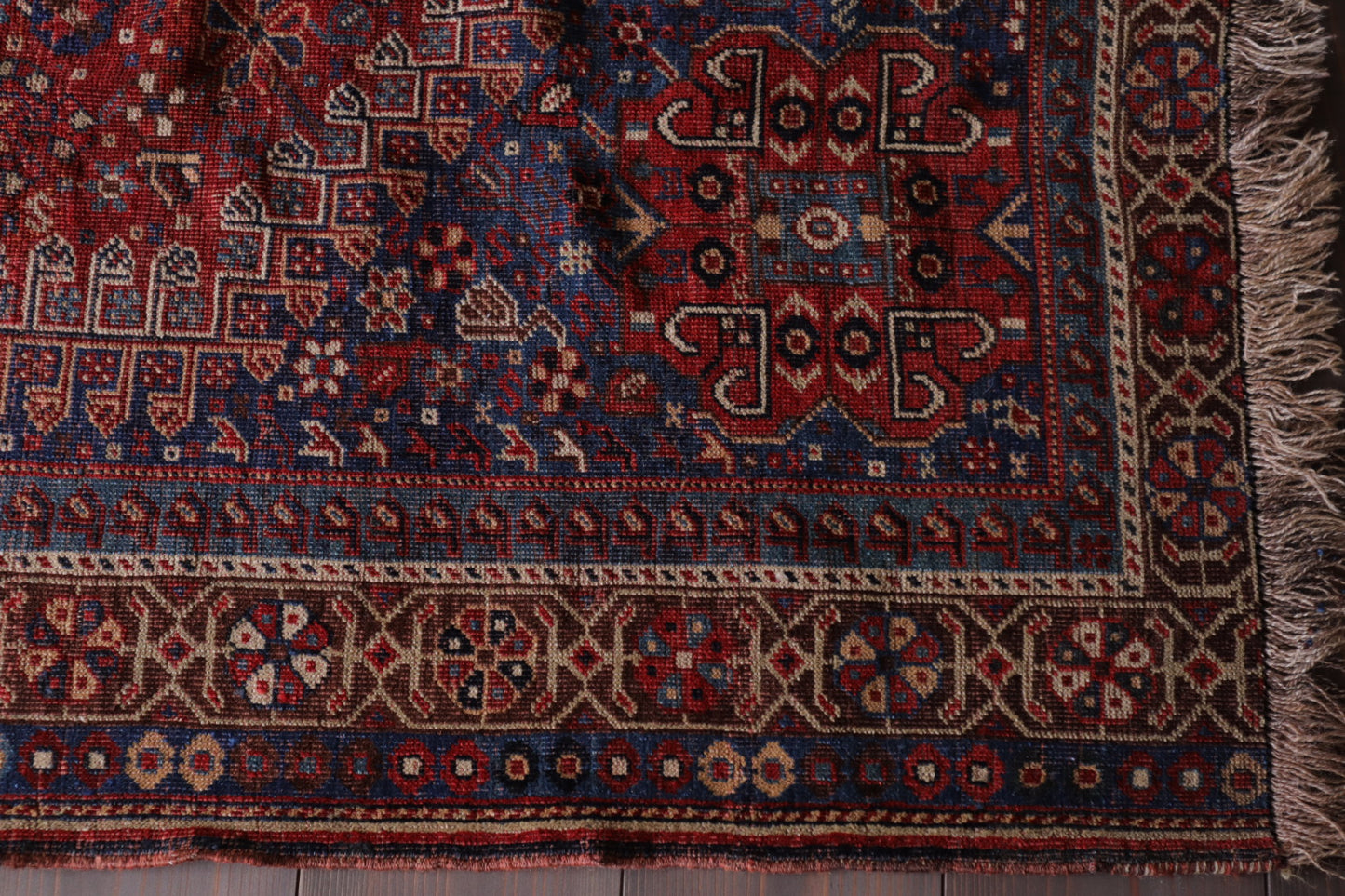 A-1056  qashqai  rug