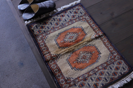 A-1955 pakistan rug