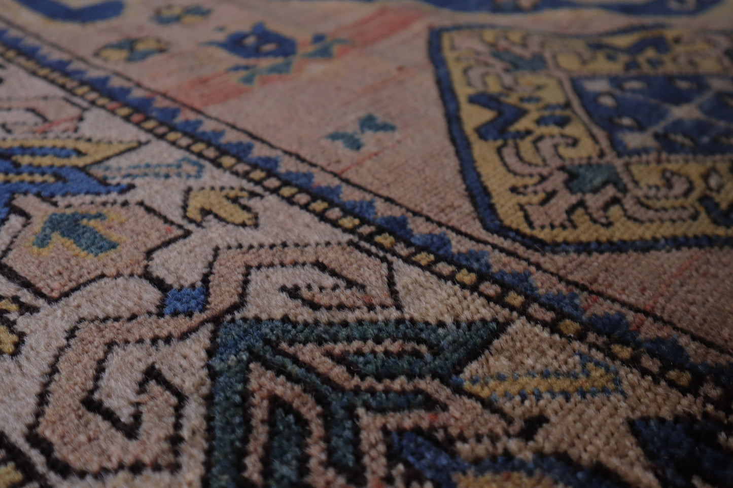 A-1004   turkish rug
