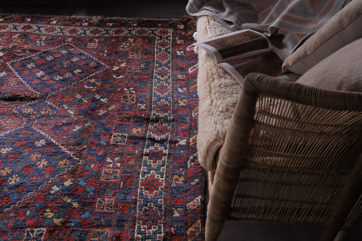 A-1569  qushqai rug