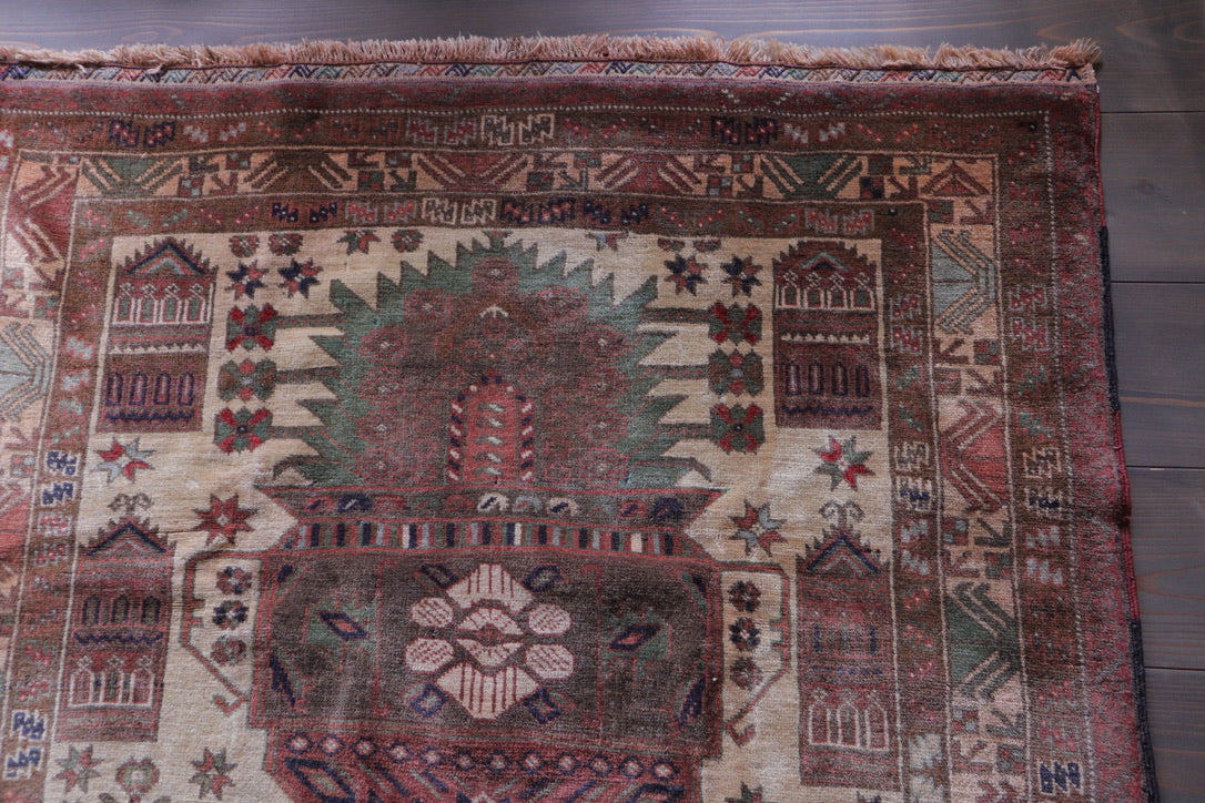 A-1821  baluch rug