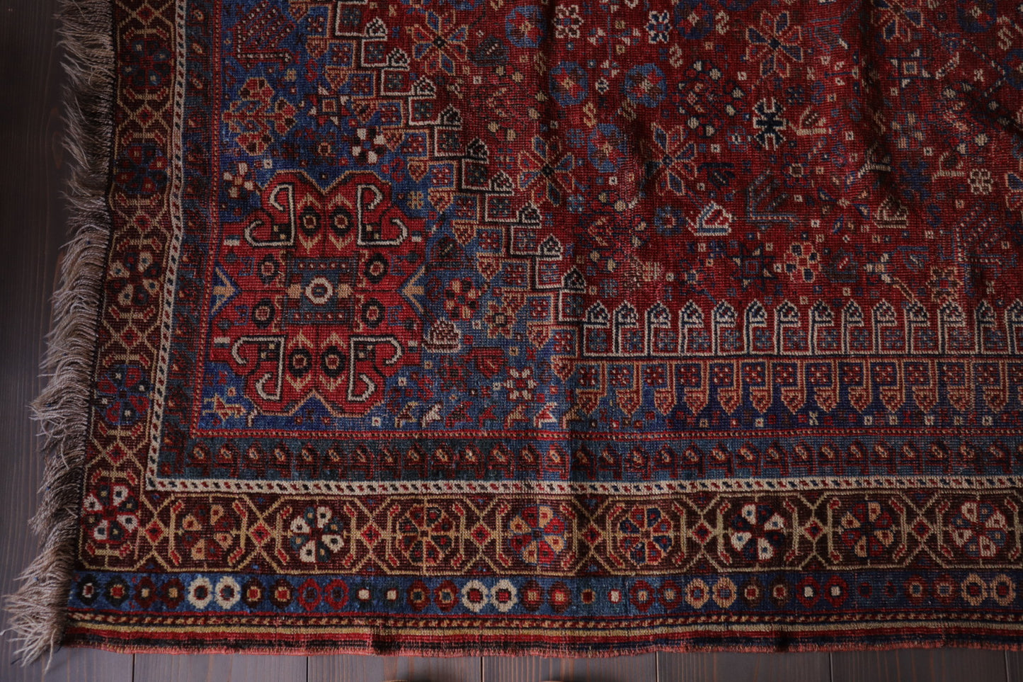 A-1056  qashqai  rug