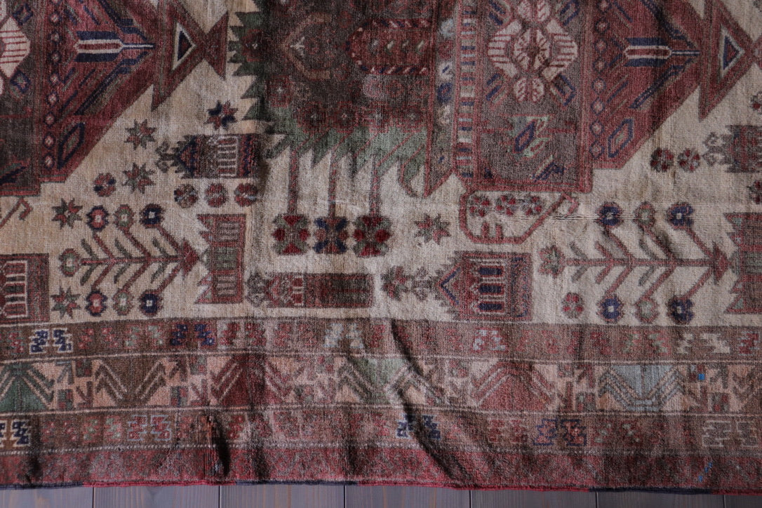 A-1821  baluch rug