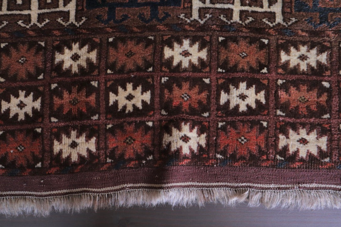 A-1761  turkmen rug