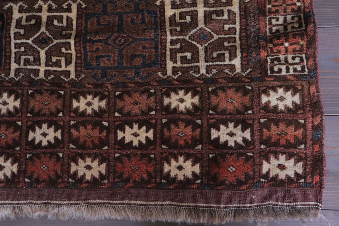 A-1761  turkmen rug