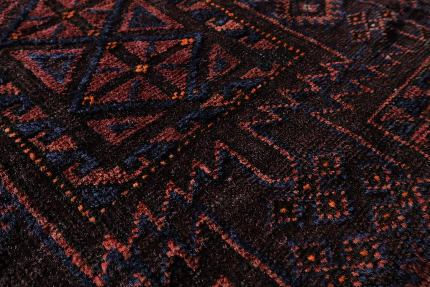 A-1011   baluch rug
