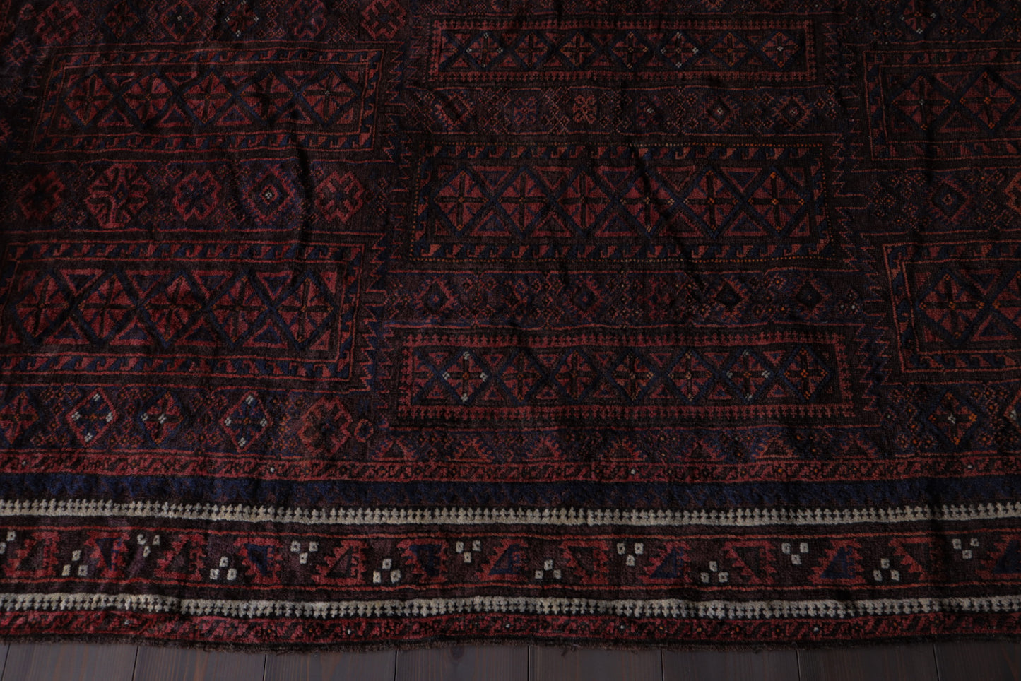 A-1011   baluch rug