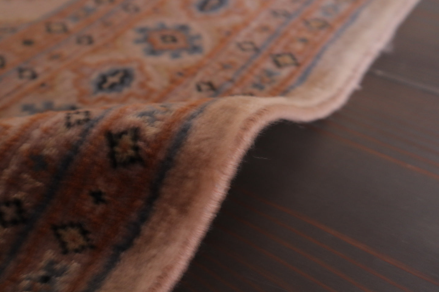 A- 1919  pakistan rug
