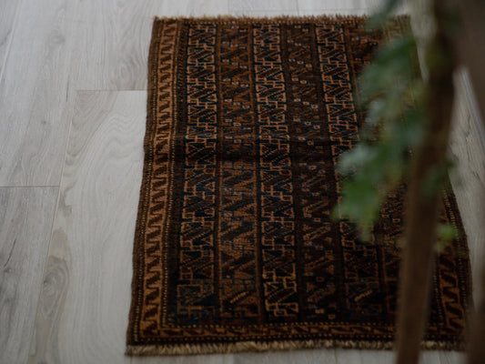 A-318 vintage baluch rug