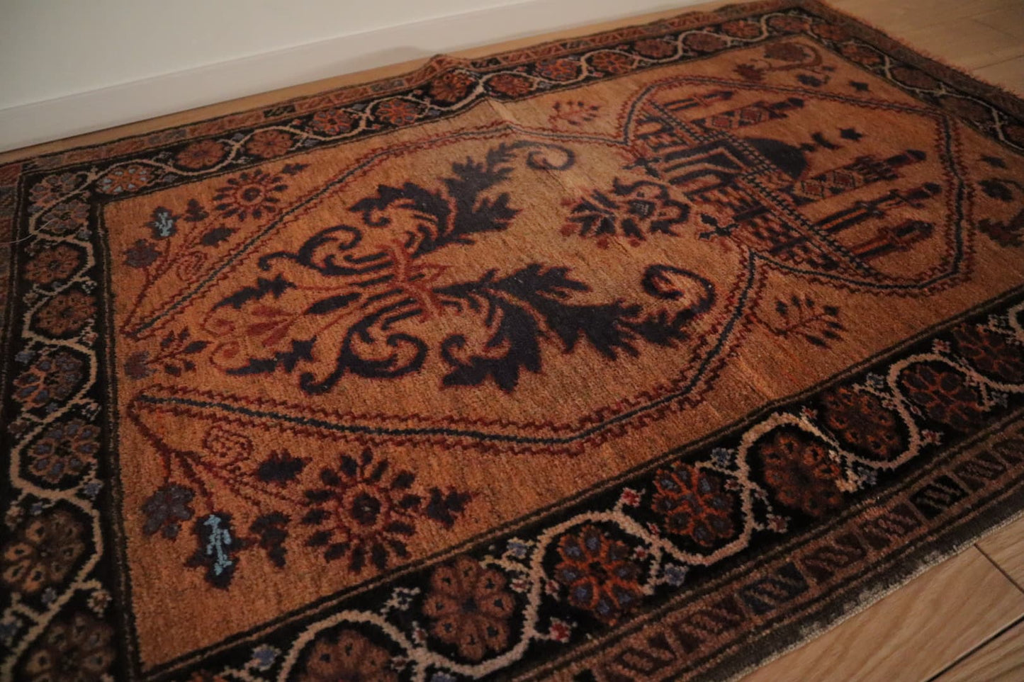 vintage baluch rug　